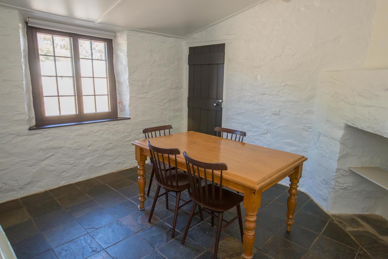 Paxton Square Cottages Burra Extérieur photo